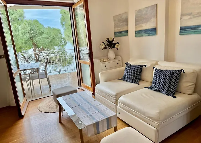 Apartment Mit Meerblick Am Strand Costa Azzura